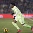 Alejandro Baldé com a bola na partida entre o Barcelona e o Getafe