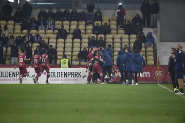 Vídeo: Josué Sá aparece ao segundo poste e faz o segundo do Gil Vicente