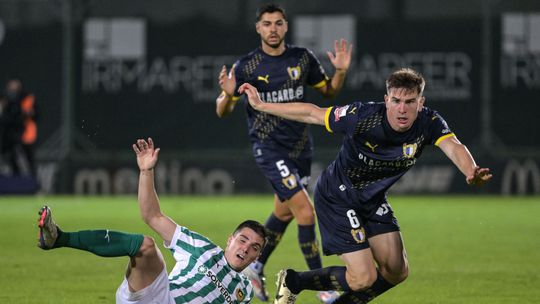 Famalicão: Tom van de Looi ficou sem... Luz