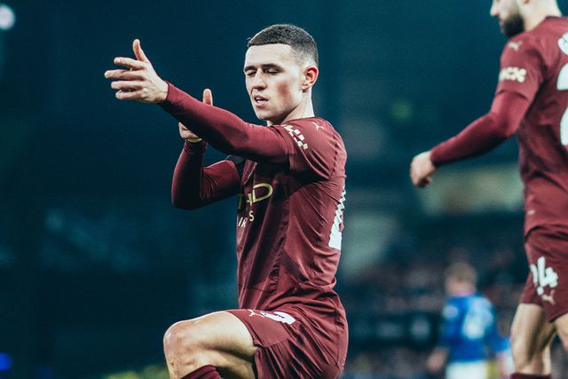 Vídeo: Manchester City faz melhor exibição da época e esmaga Ipswich