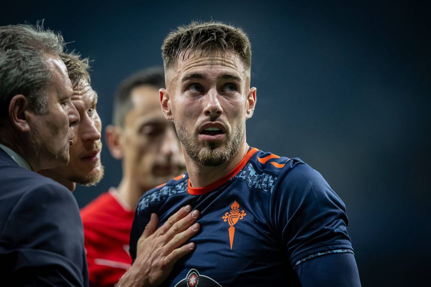 Óscar Mingueza, defsa do Celta, durante o jogo em casa do Espanhol