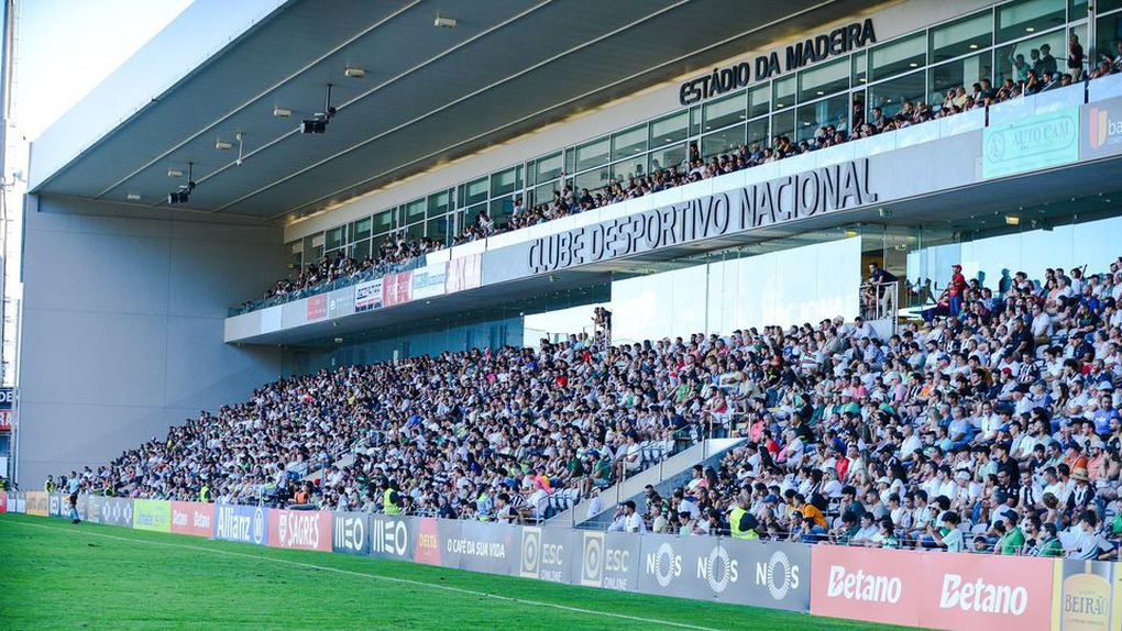 Estádio da Madeira é fortaleza para os insulares (Foto: Nacional)