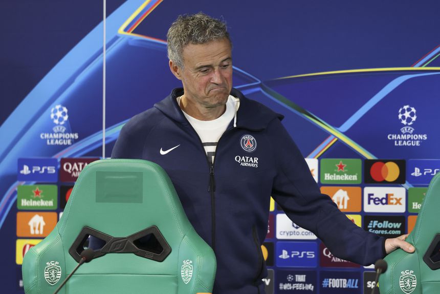 Luis Enrique, treinador do PSG - Foto: ANTONIO COTRIM/LUSA