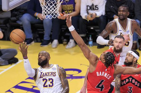 All-Star Game: Wemby faz história, LeBron fora do cinco inicial 21 anos depois