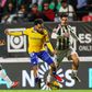 Canarinhos têm estado por cima do jogo, razão pela qual estão em vantagem sobre os tricolores - Foto: Manuel de Almeida/LUSA