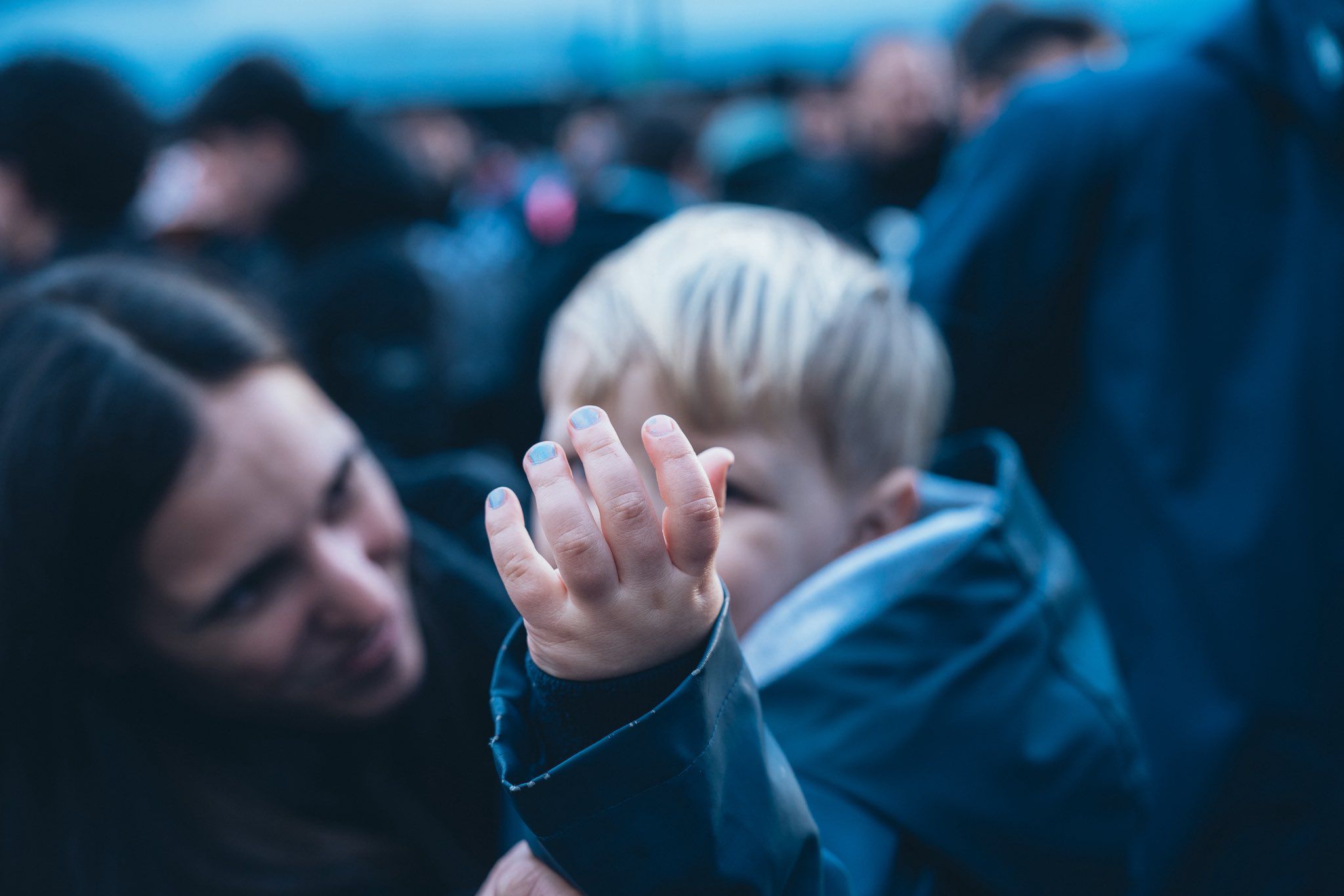 Jogadores e adeptos do Celta com unhas pintadas em apoio a Borja Iglesias - Foto: X/Celta