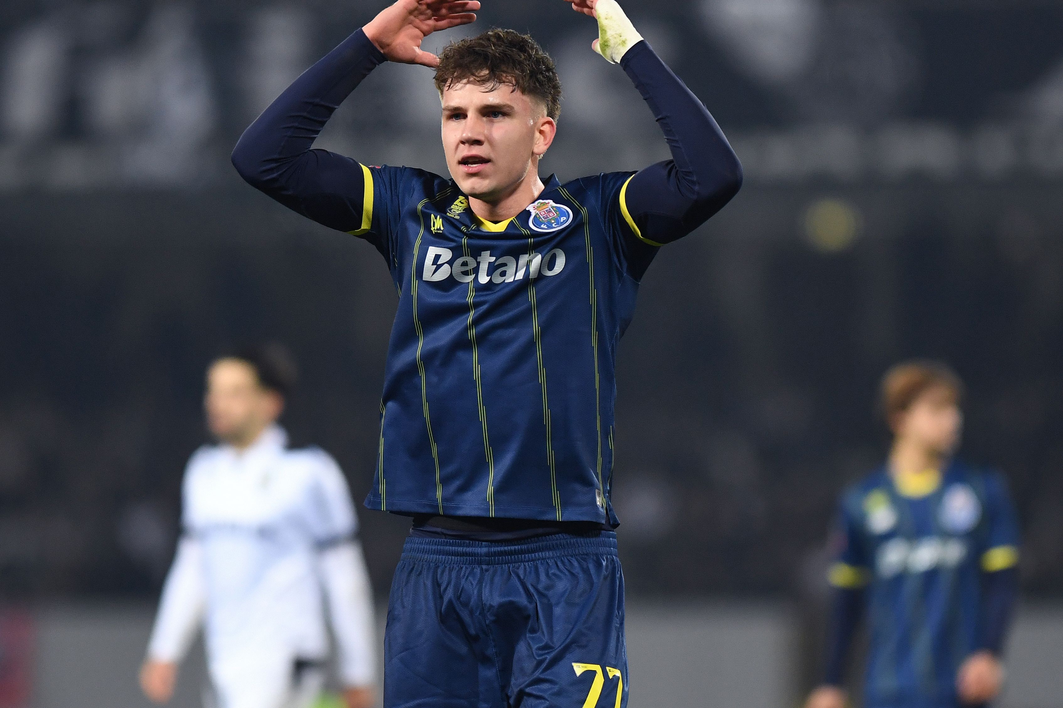 Oskar Pietuszewski teve impacto imediato na estreia pelo FC Porto - Foto: Rogério Ferreira/KAPTA+