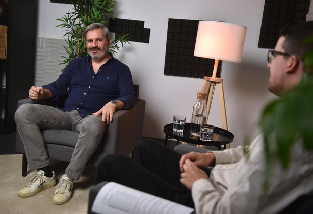 Tiago Zorro, treinador do Belenenses, falando com A BOLA (Foto: Miguel Nunes)