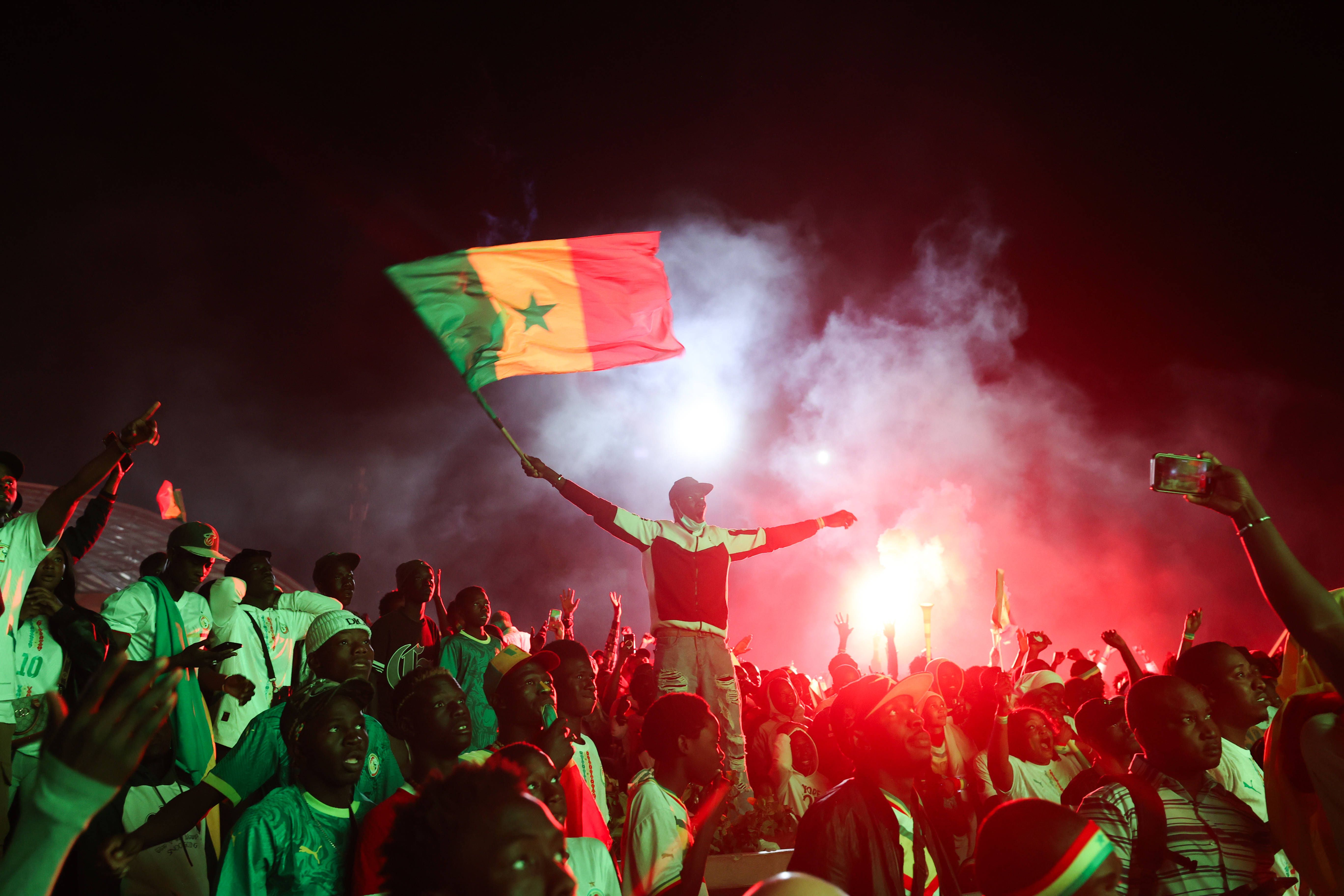 Festa nas ruas de Dakar após vitória do Senegal na CAN  - Foto: Imago