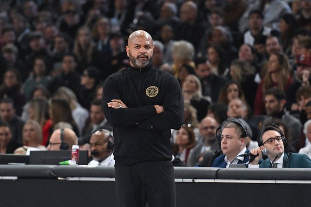 NBA: Brooklyn Nets despedem treinador