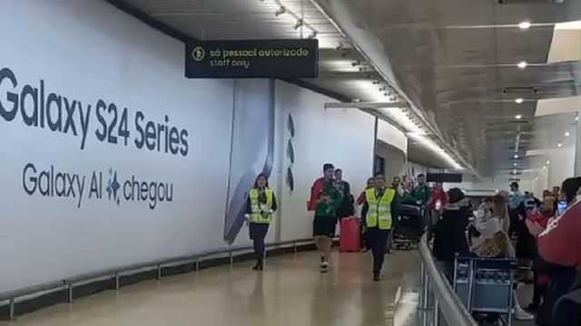 A chegada do campeão do mundo Diogo Ribeiro a Portugal