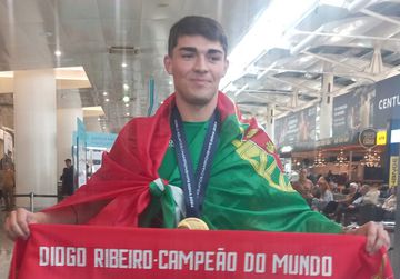 Insólito: Diogo Ribeiro ficou com uma das medalhas de ouro partida