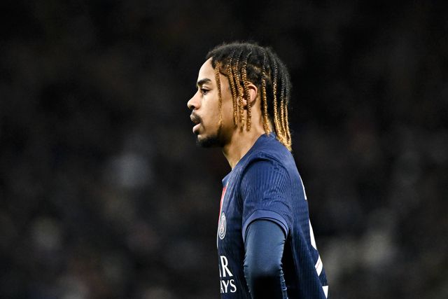 França: lesão de Barcola dá origem a regresso surpreendente