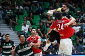 Jogo de andebol entre Benfica e Sporting, época 2024/25