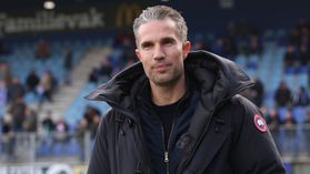 Van Persie perto de regressar ao Feyenoord como treinador