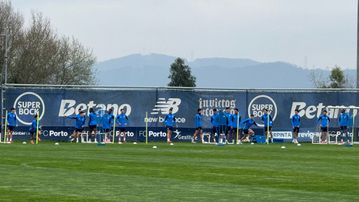 FC Porto: três ausências e dois jovens no último treino antes da Roma