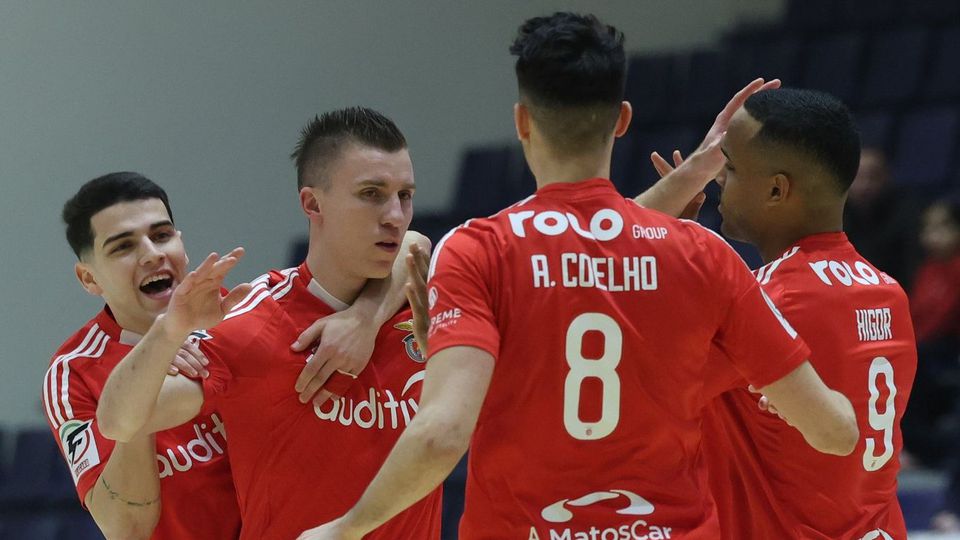 Benfica sofreu para vencer duelo de loucos com o último classificado