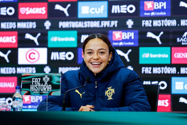 Stephanie com foco… a triplicar: «ajudar a equipa, desfrutar e divertir-me»