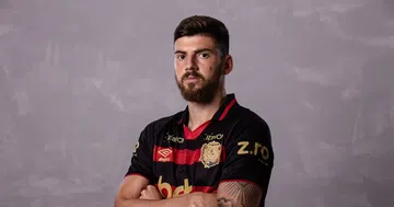 Mercado oficial: ex-SC Braga e médio colombiano são reforços para Pepa