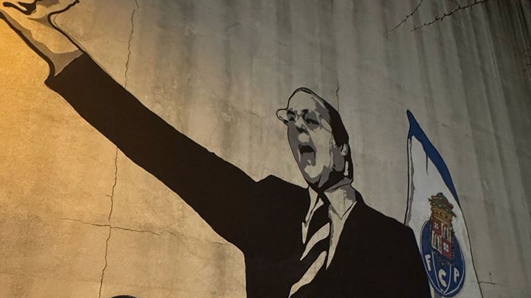 FC Porto: Colectivo 95 homenageia Pinto da Costa com mural