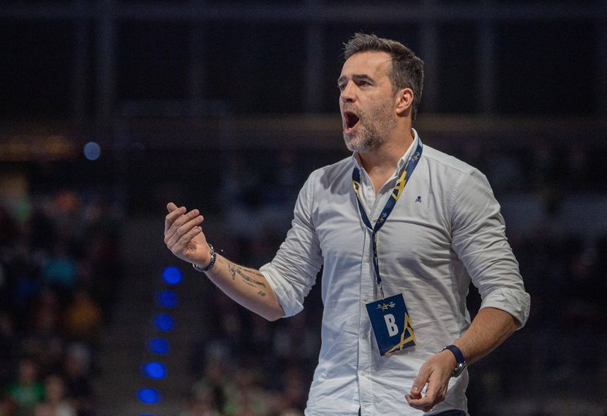 O treinador da equipa de andebol do Sporting, Ricardo Costa