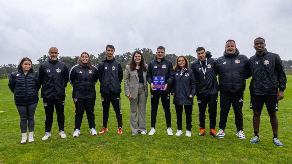 Racing Power recebe prémio de equipa técnica e jogadora do mês da Liga BPI (Foto: Racing Power)