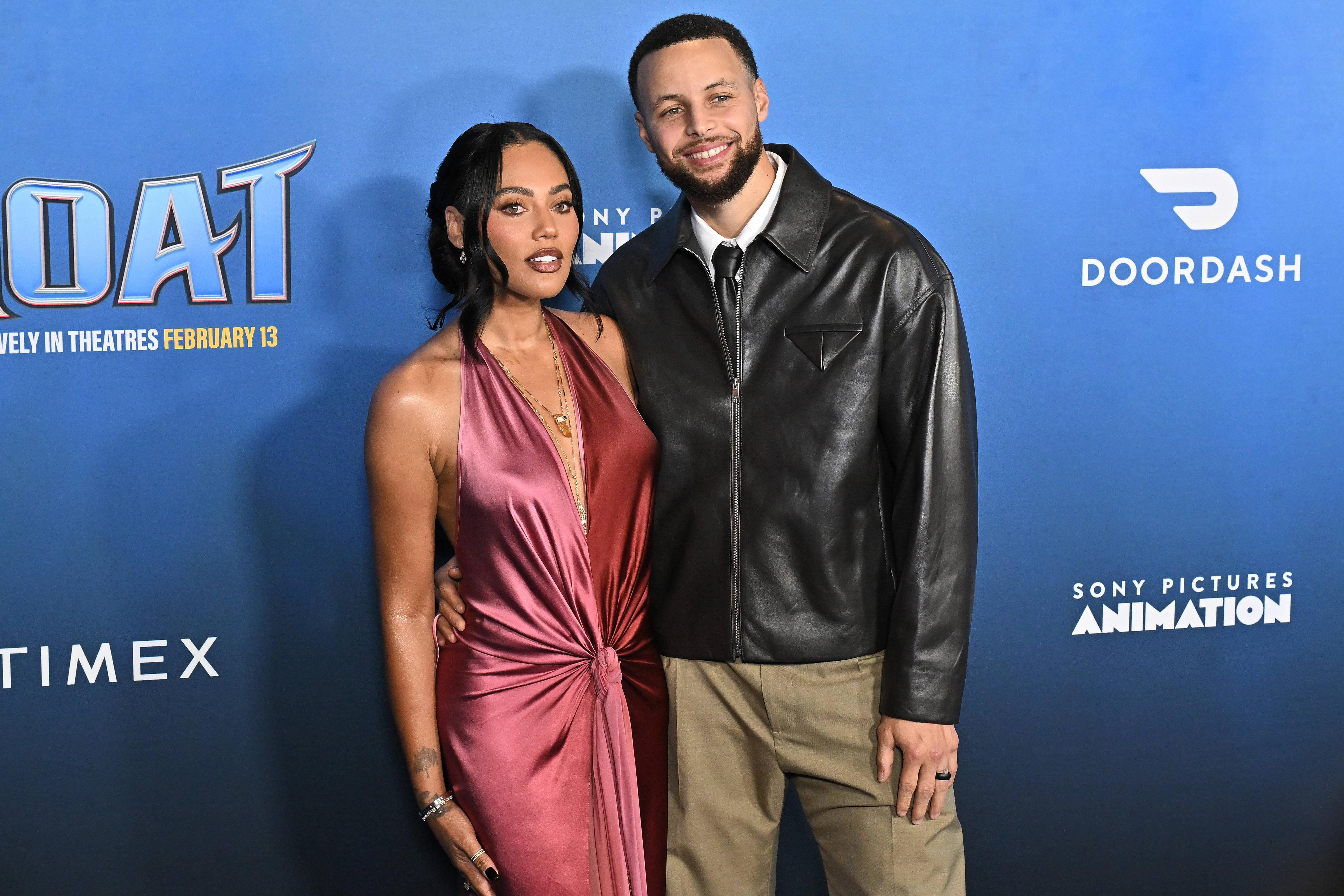 Stephen Curry e a mulher Ayesha na estreia do filme 'Goat'       Fotografia Imago