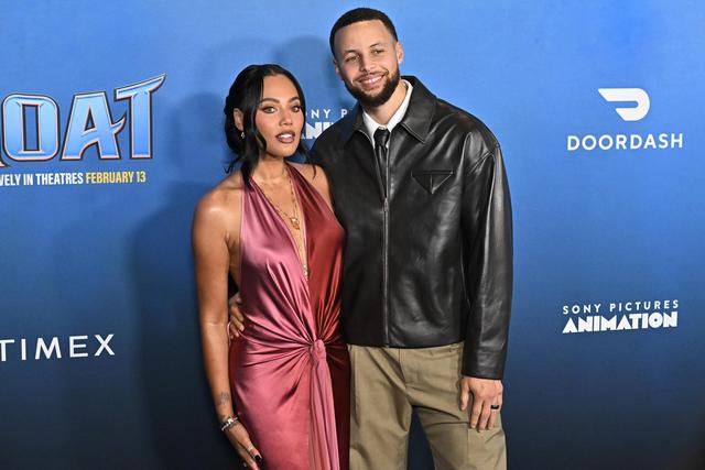 Stephen Curry e a mulher Ayesha na estreia do filme 'Goat'       Fotografia Imago
