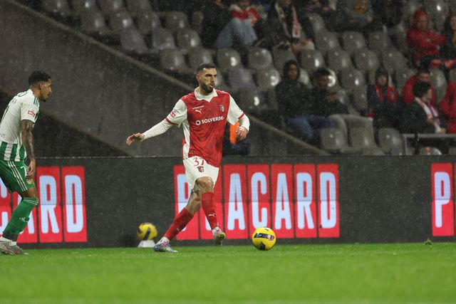 SC Braga: Barisic chegou, viu... e pegou de estaca