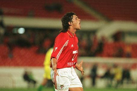 Tote jogou no Benfica na temporada 1999/00, por empréstimo do Real Madrid - Foto: A BOLA