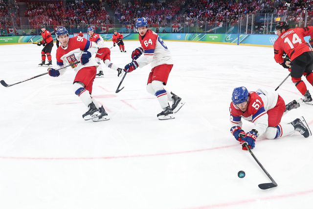 Canadá contra Chéquia no gelo