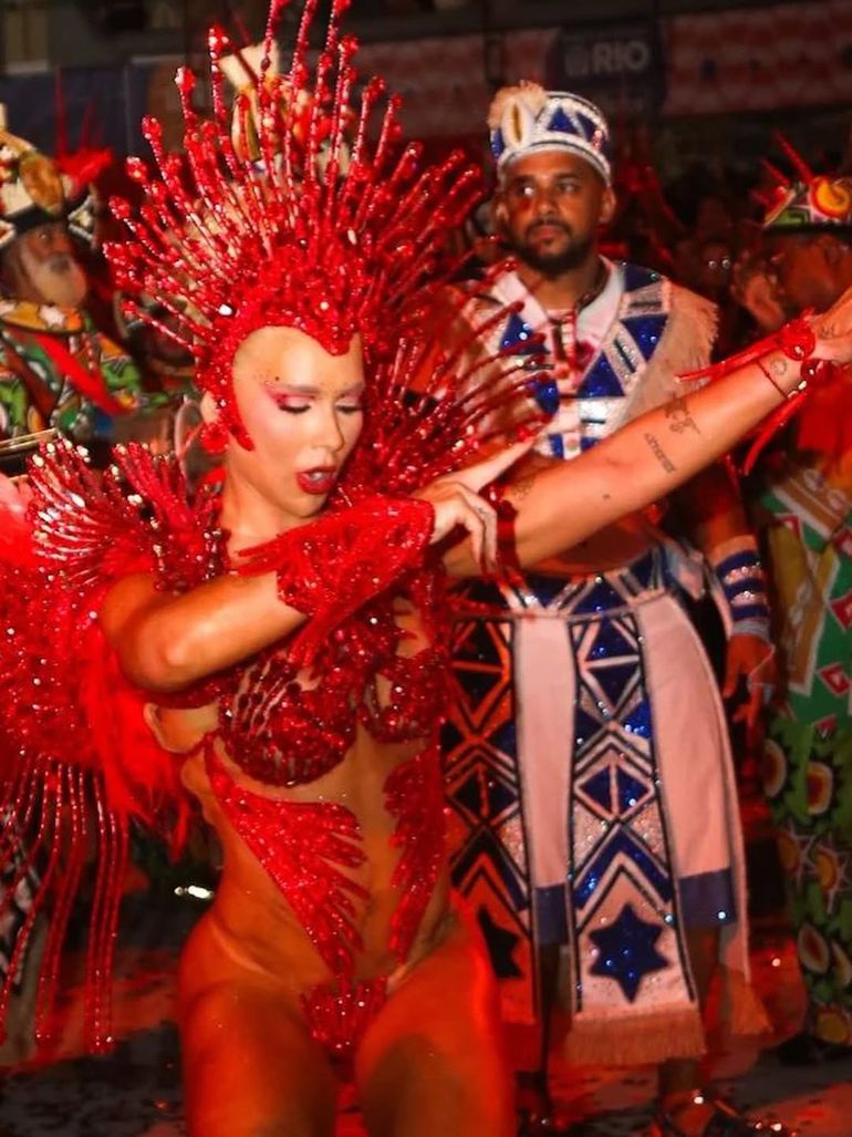 Virgínia Fonseca, namorada de Vinícuis Júnior, rainha de bateria da Grande Rio - Foto: Instagram/Virgínia