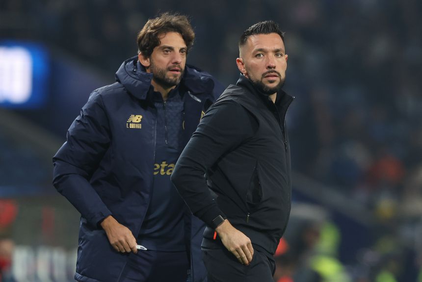 Lino Godinho lidera o capítulo das bolas paradas na equipa técnica de Farioli - Foto: Catarina Morais/Kapta+