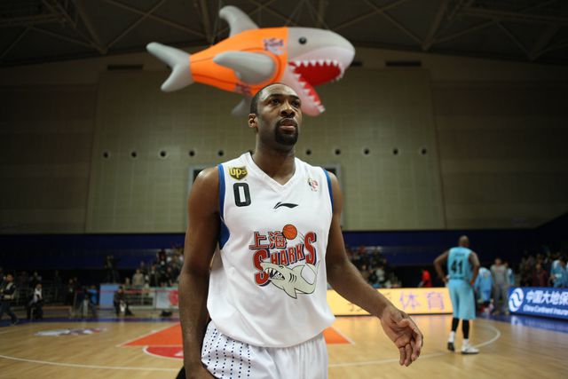 Ex-NBA aconselha mulheres sobre como ganhar «muito dinheiro» em relações com jogadores