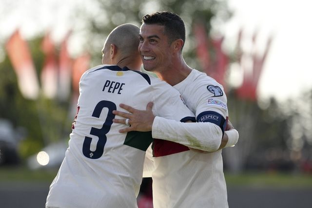 Pepe pode tornar-se no jogador que mais vezes jogou ao lado de Ronaldo