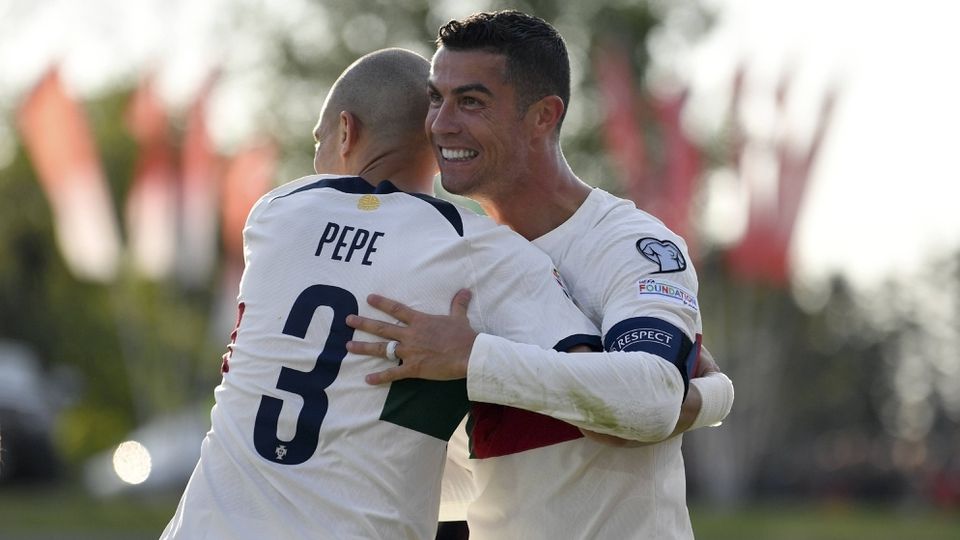 Pepe pode tornar-se no jogador que mais vezes jogou ao lado de Ronaldo