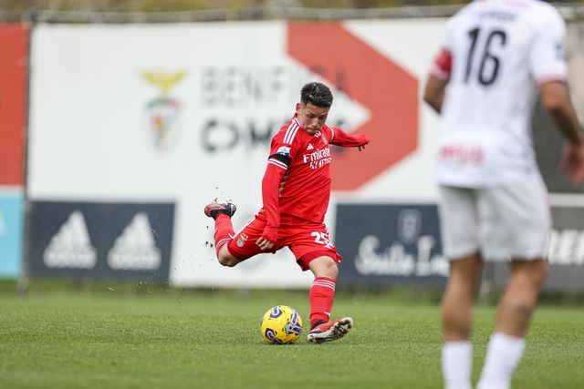 Prestianni figura em lista de 50 promessas mundiais