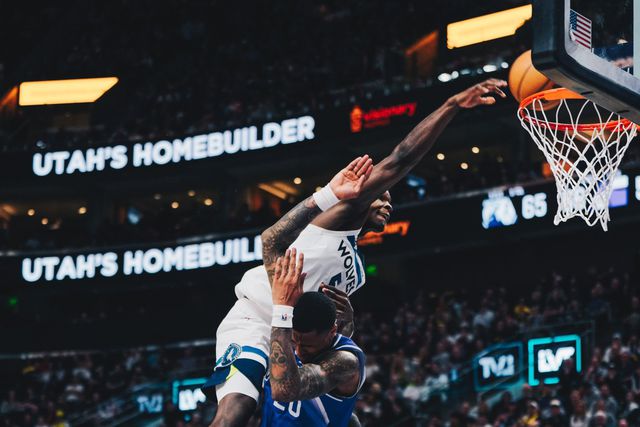 Vídeo: Anthony Edwards fez o afundanço do ano?