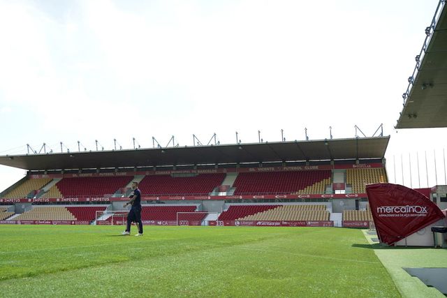 Dia do Pai: Gil Vicente dedica vídeo aos «primeiros treinadores»