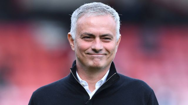 A BOLA em 59 segundos: Benfica afasta rumores de Mourinho e Félix quer ficar no Barça