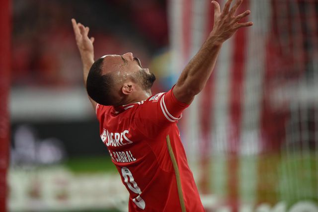 Ataque ainda sem dono