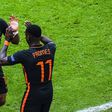 Países Baixos: Depay avisado sobre amizade com Quincy Promes