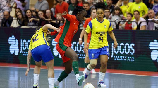 Seleção feminina: Portugal perde com o Brasil a segundos do fim