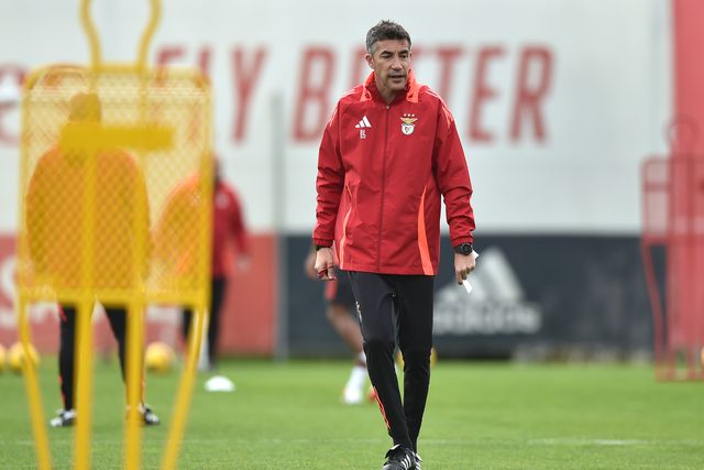 Benfica: Lage recebe cinco reforços