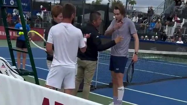 «Queres andar à luta?»: ambiente aqueceu em Phoenix entre Bublik e Moutet