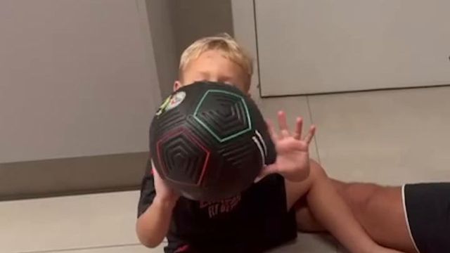 Benfiquismo de pai para filho: «Tem coisas que não se explicam» (vídeo)