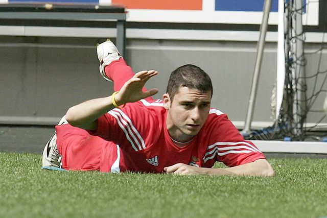 Morreu antigo avançado do Benfica