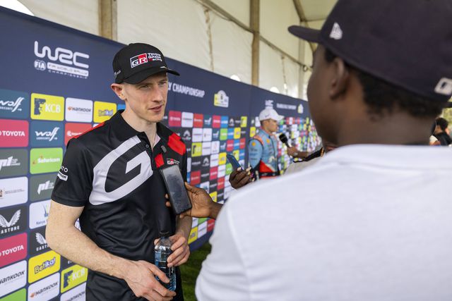 Pilotos do Mundial de ralis recusam falar inglês como protesto contra as multas milionárias