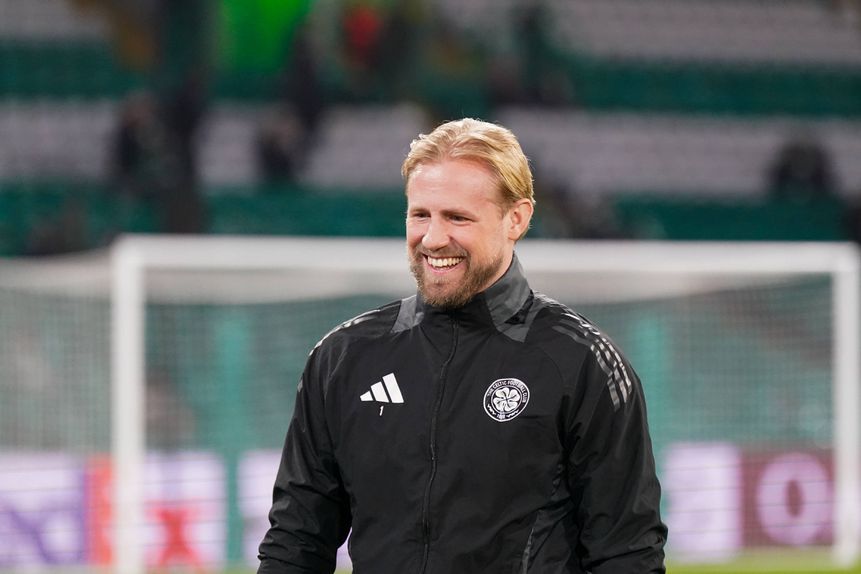 Kasper Schmeichel capitaneia a Dinamarca (IMAGO) 