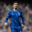 Jadon Sancho a jogar pelo Chelsea no dérbi de Londres diante do Arsenal